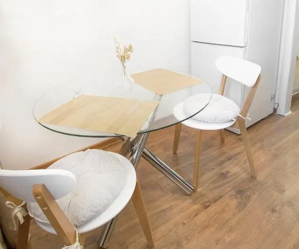 Apartamento чудові у центрі міста для чотирьох Leópolis